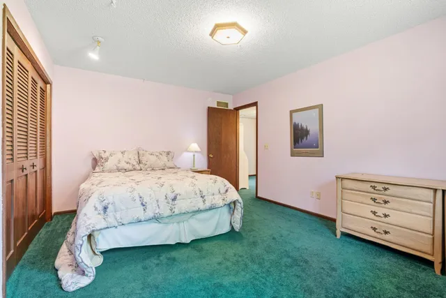 $749,900 | 13200 Henning Circle Northeast, Prior Lake, MN 55372