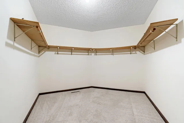 $749,900 | 13200 Henning Circle Northeast, Prior Lake, MN 55372