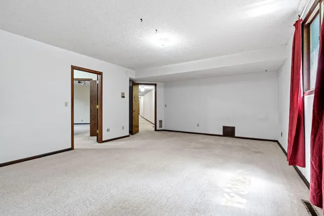 $749,900 | 13200 Henning Circle Northeast, Prior Lake, MN 55372