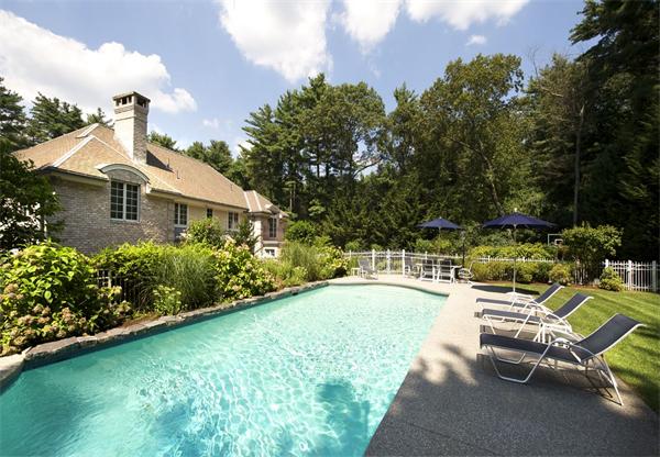 262 Winter Street Weston, MA 02493 - Photo 3 of 16