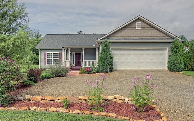 207 Grand View Ridge Young Harris, GA 30582 - Photo 1 of 1 Main View