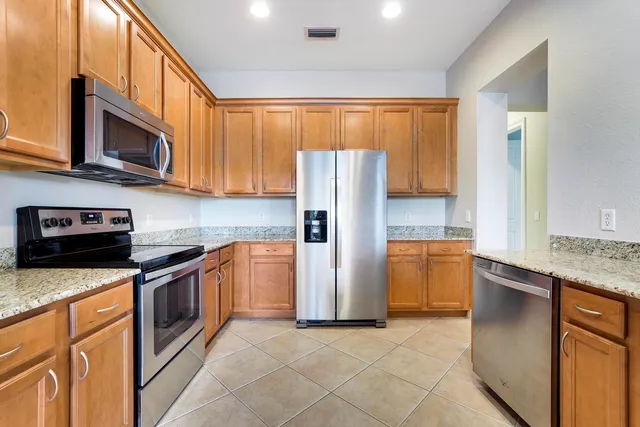 $3,200 | 881 Marina Del Ray Lane, Unit 1, West Palm Beach, FL 33401