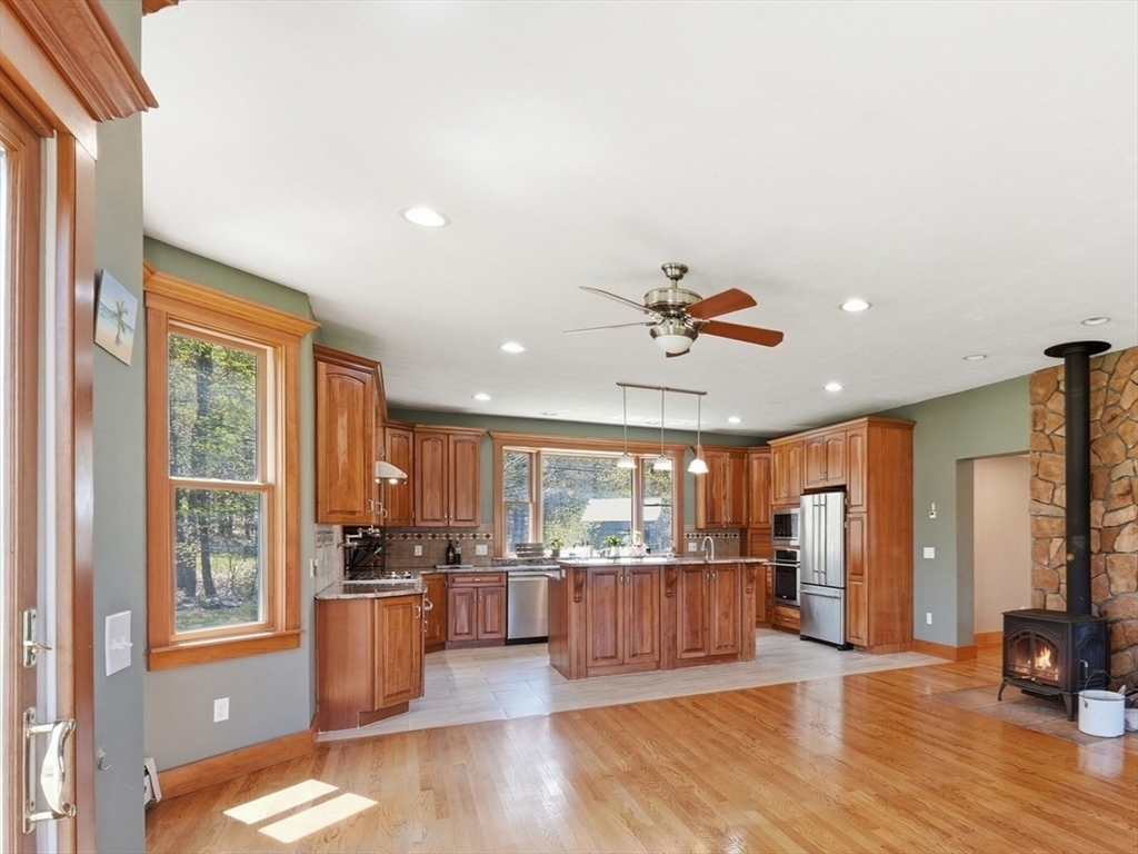 269 Harvard Road Bolton, MA 01740 - Photo 8 of 42