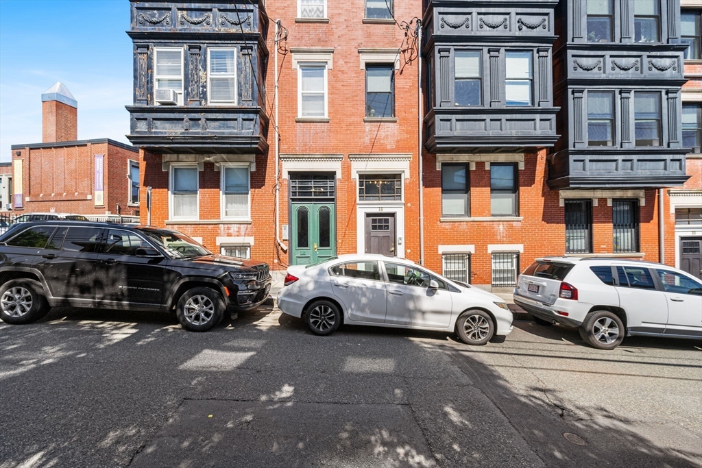 12 Pearl Street, Unit 4 Boston, MA 02129 - Photo 13 of 15