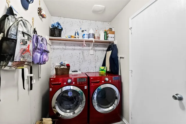 $2,400 | 615 Ashlen Drive, Houston, TX 77073