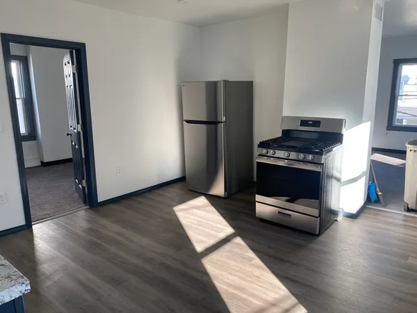 $1,675 | 24 Church Street, Unit 2, Taunton, MA 02780