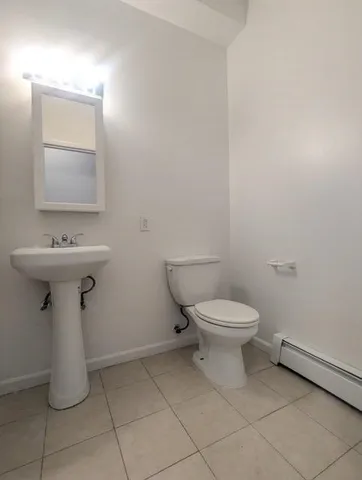 $1,650 | 205 Webster Avenue, Unit 1R, Jersey City, NJ 07307