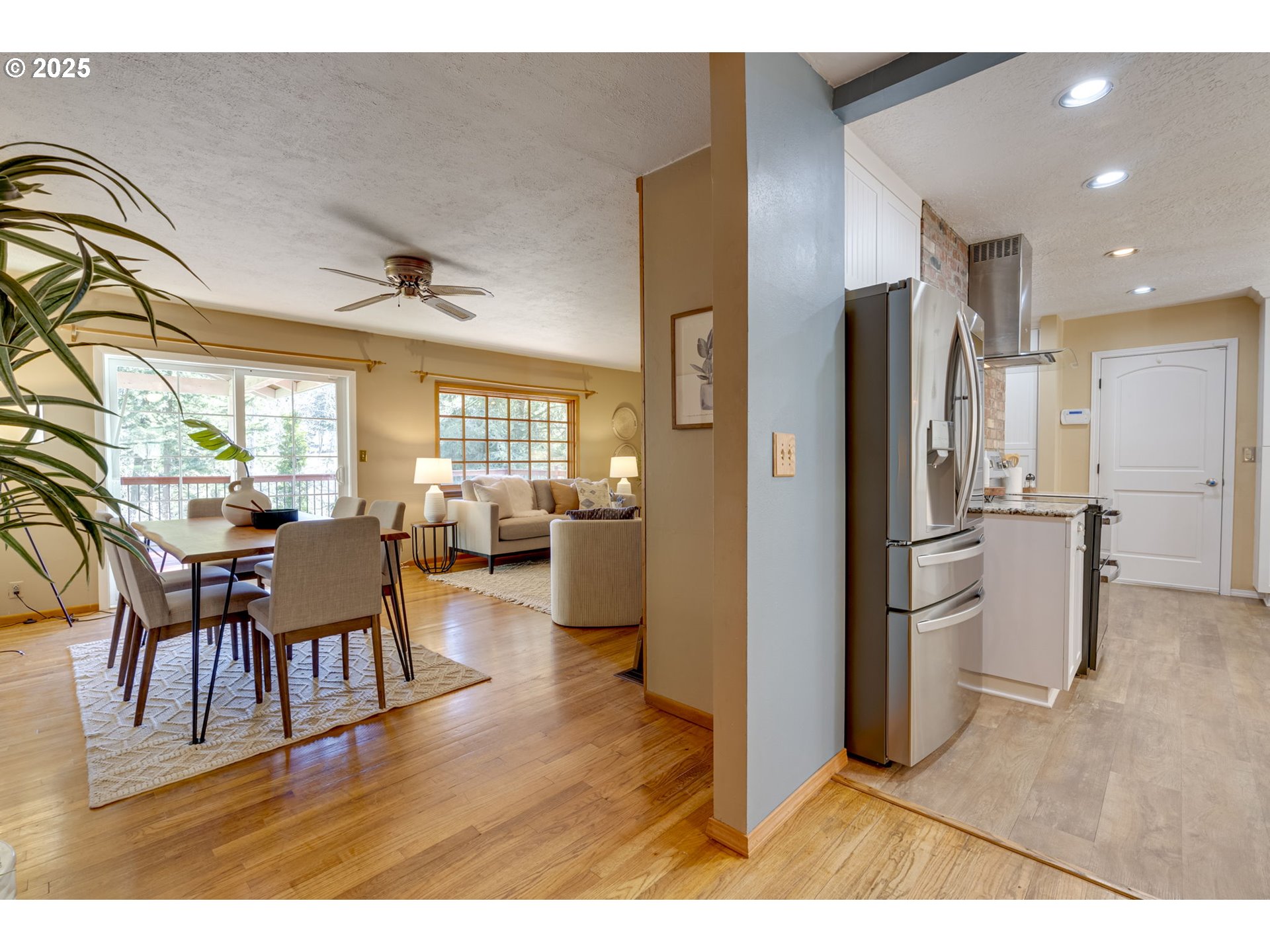 17029 South Outlook Road Oregon City, OR 97045 - Photo 5 of 48 Gallery Image 5