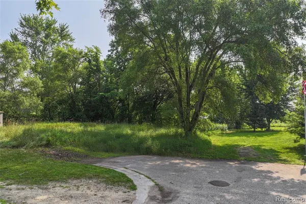 $67,900 | Vl Delphine Drive, Holly, MI 48442