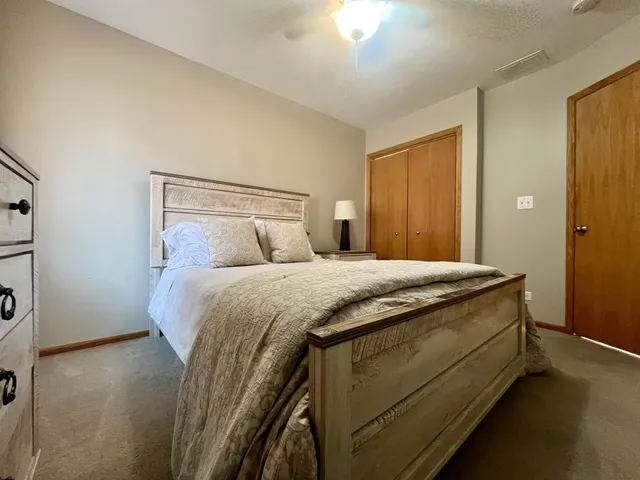 $209,000 | 10620 Central Avenue, Unit 3A, Chicago Ridge, IL 60415