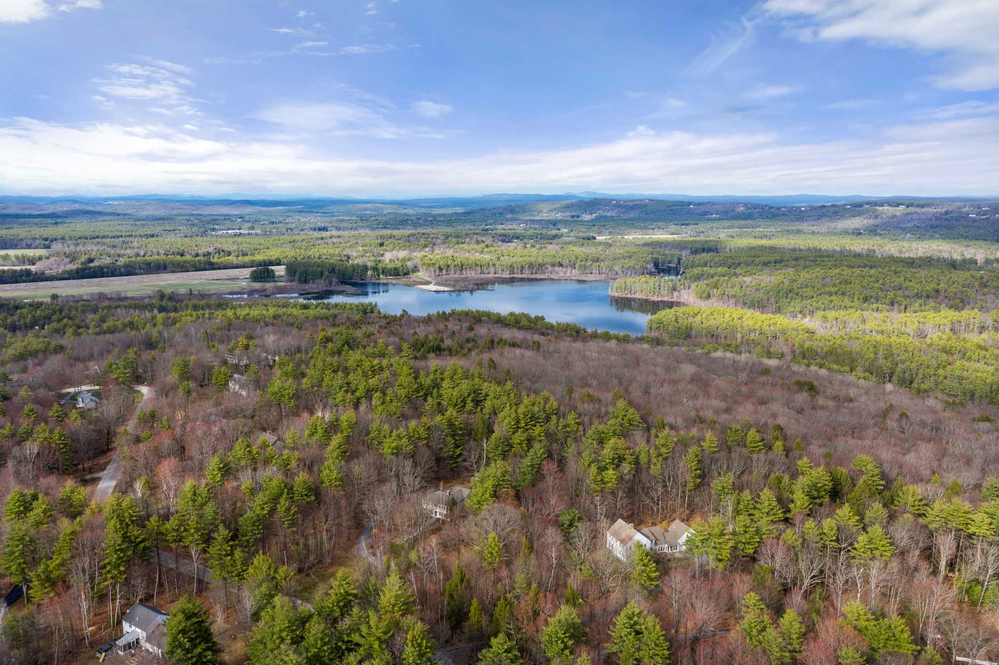 301 Galloping Hill Road Hopkinton, NH 03229 - Photo 3 of 40