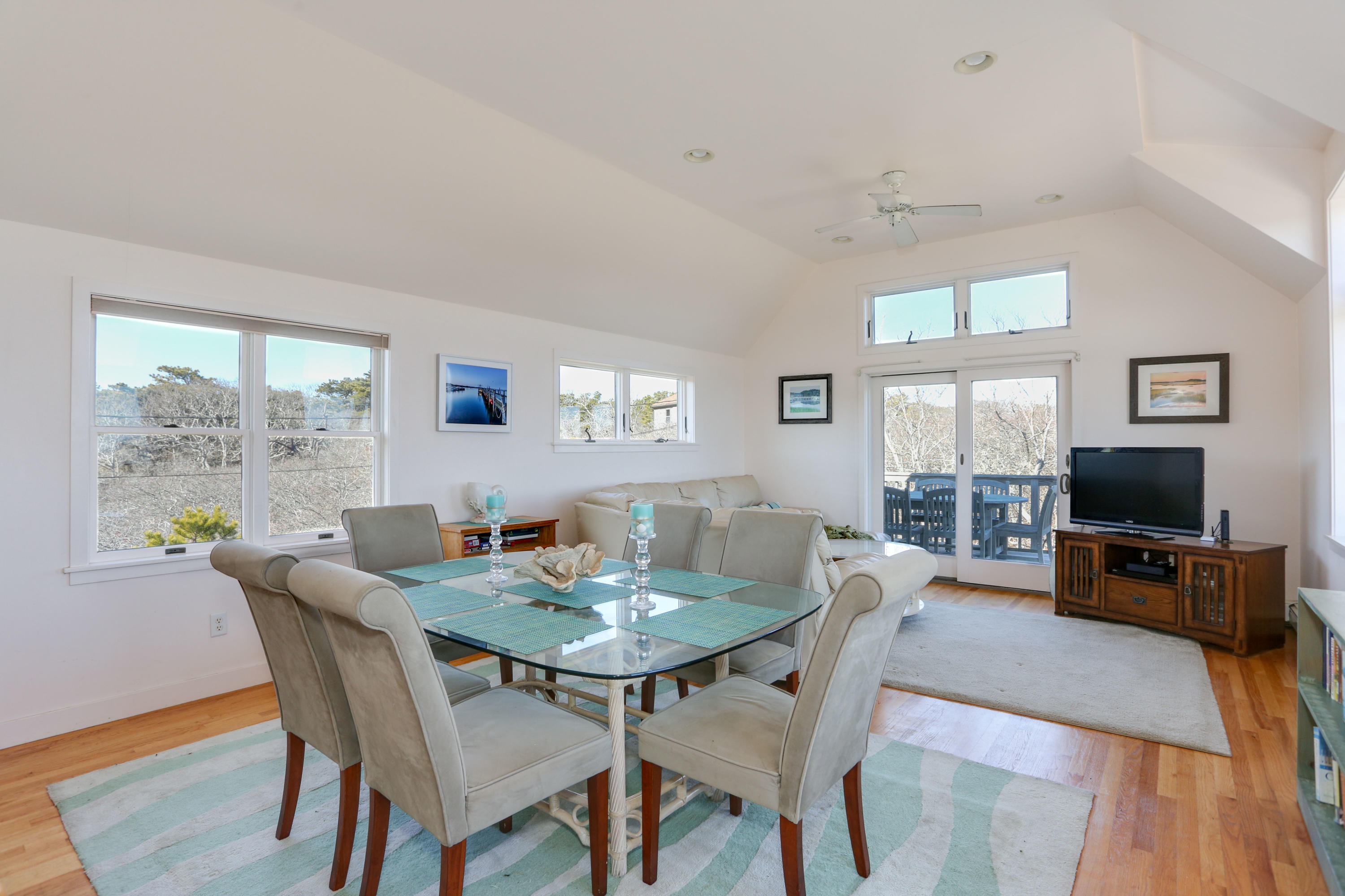 1105 Cahoon Hollow Road Wellfleet, MA 02667 - Photo 14 of 30 1105CahLR-4