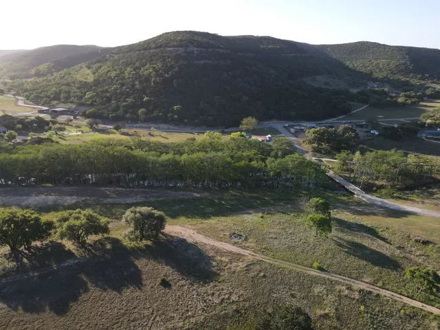 $525,000 | 5824 Highway 83, Leakey, TX 78873