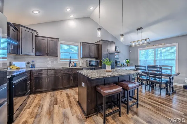 $389,900 | 114 Alice Drive, Waynesville, MO 65583