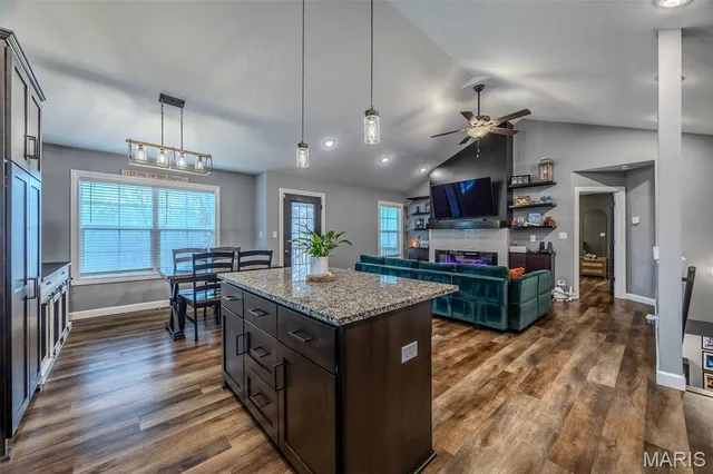 $389,900 | 114 Alice Drive, Waynesville, MO 65583