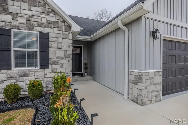 $389,900 | 114 Alice Drive, Waynesville, MO 65583