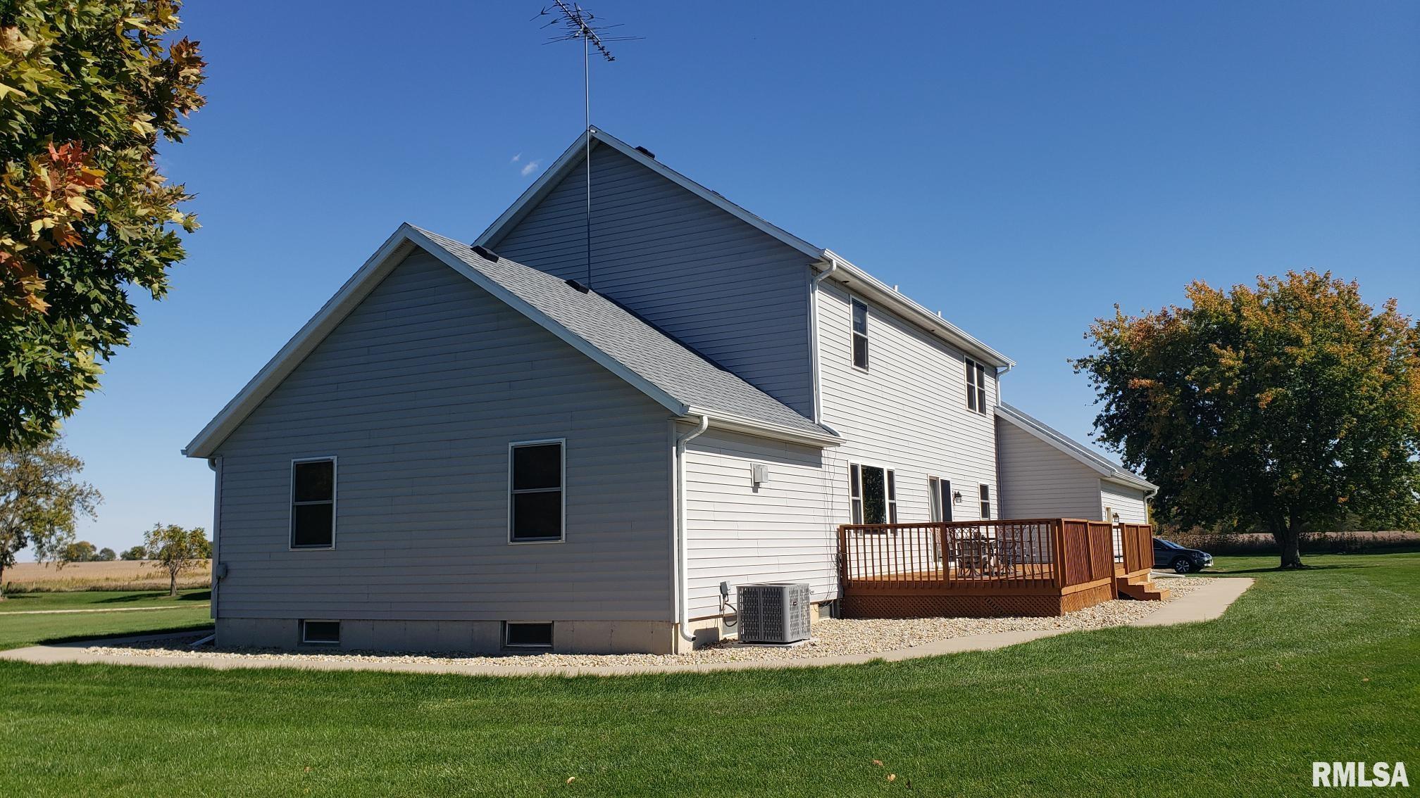 1524 Township Road Stronghurst, IL 61480 - Photo 8 of 26 Gallery Image 8