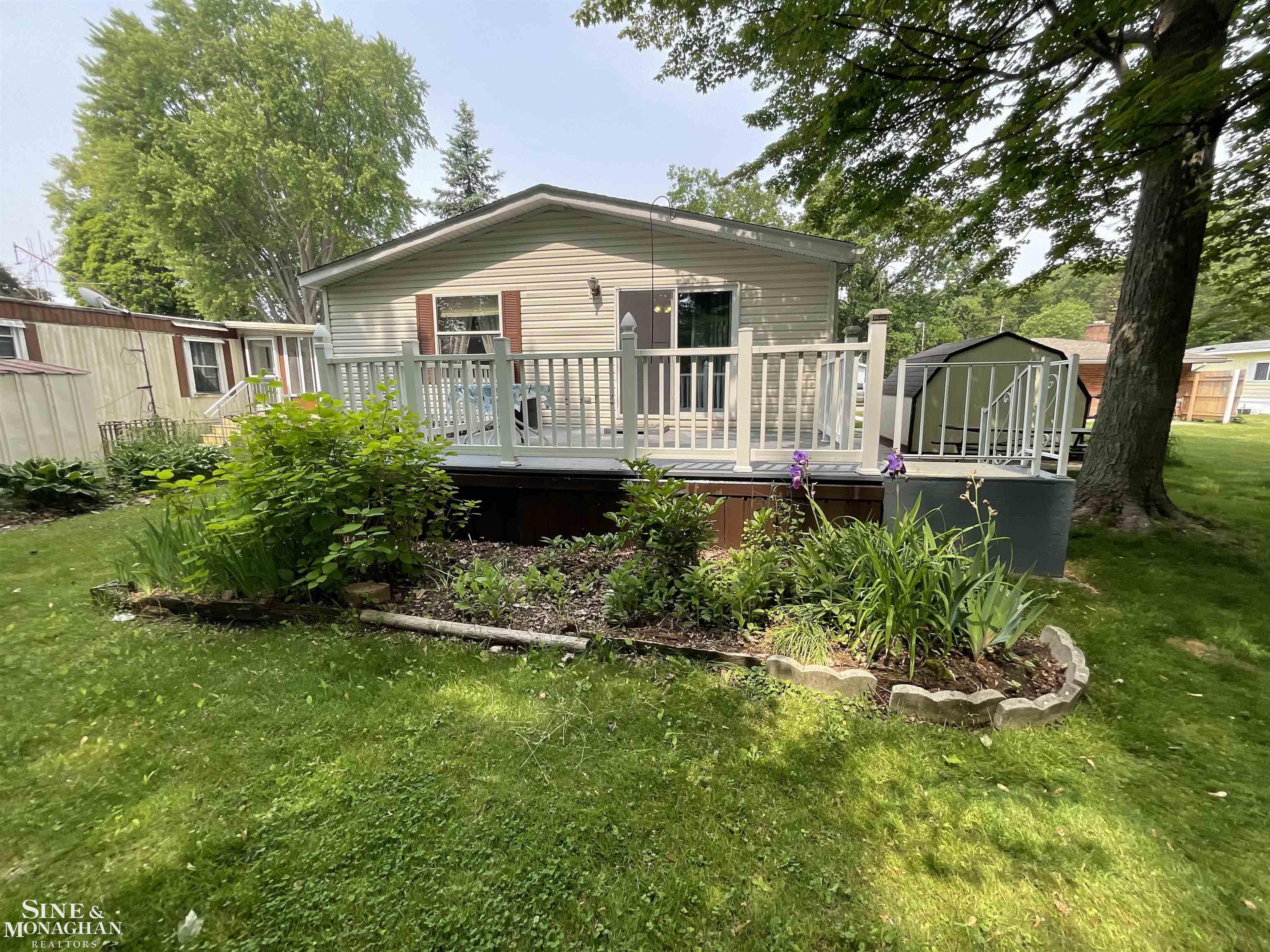 3812 Pointe Tremble Road Algonac, MI 48001 - Photo 3 of 35