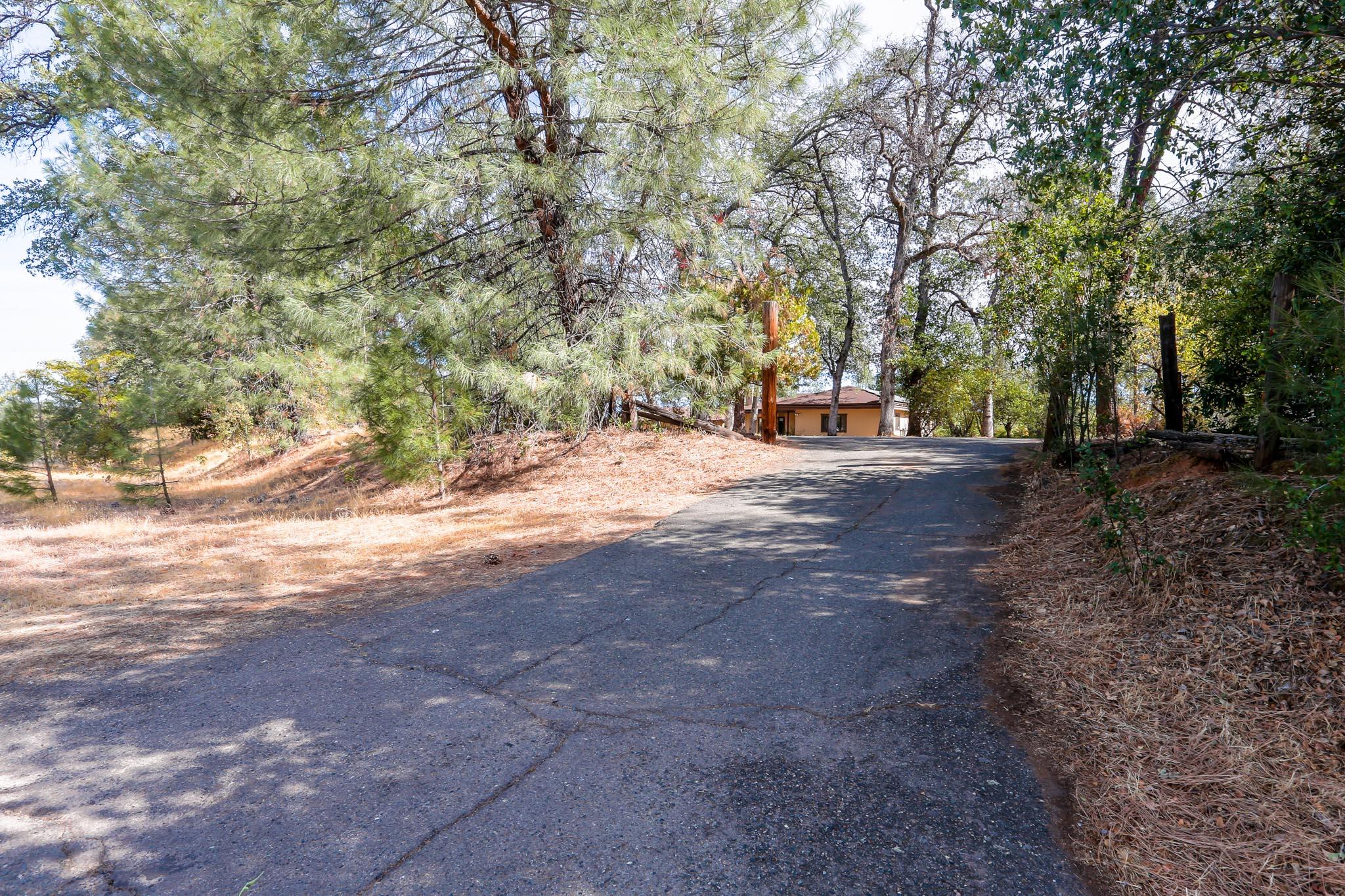 10453 Deschutes Road Palo Cedro, CA 96073 - Photo 28 of 58 DA2P6049-HDR