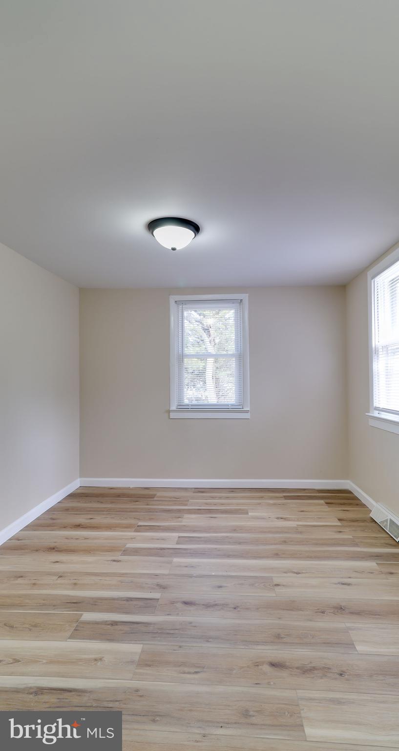 519 Back Neck Road Bridgeton, NJ 08302 - Photo 11 of 12 a view of an empty room with a window