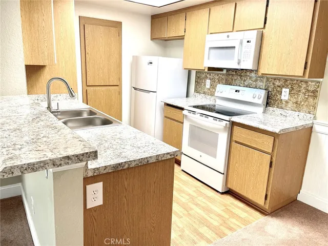 $2,300 | 20702 El Toro, Unit 394, Lake Forest, CA 92630