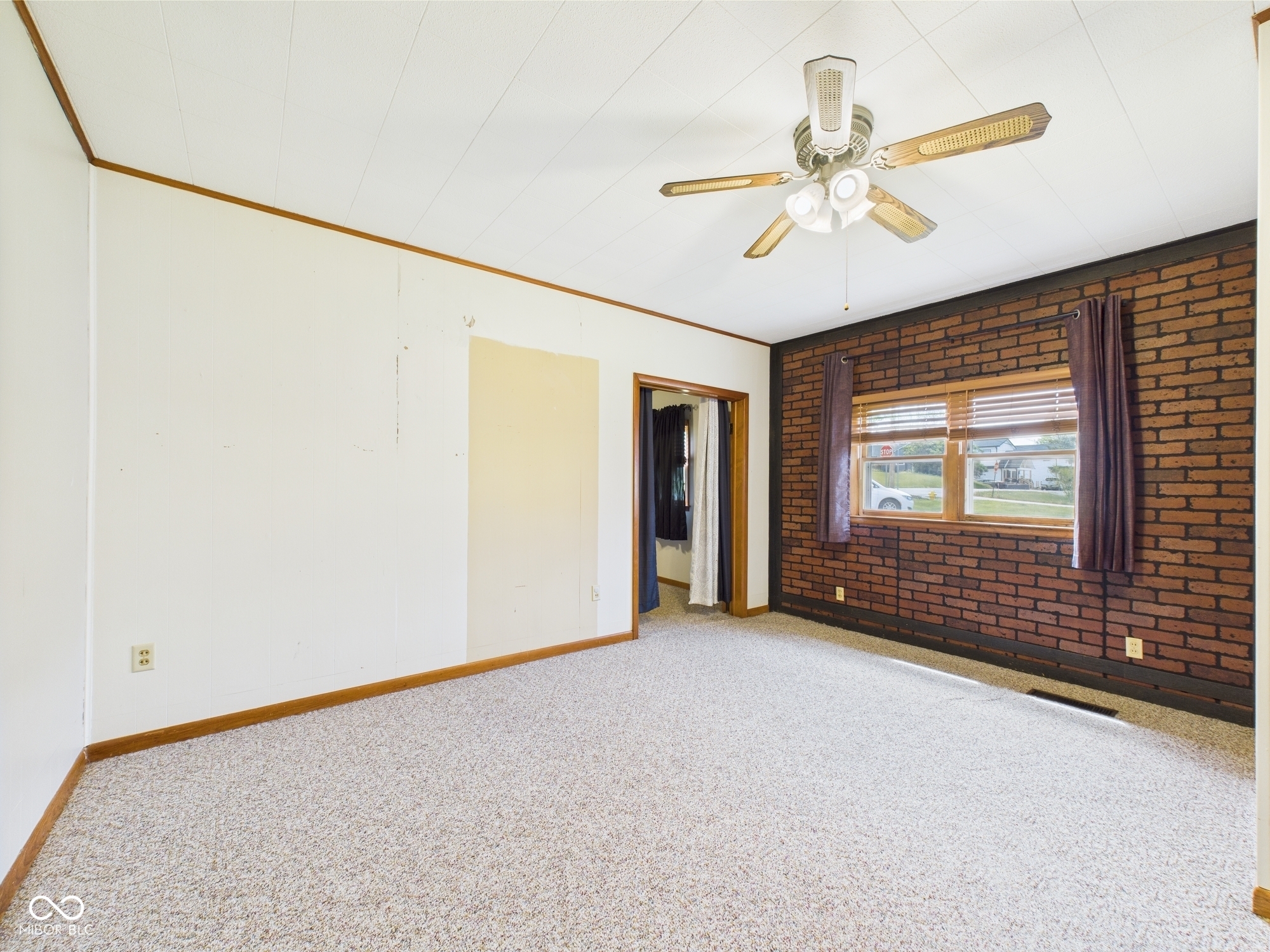 238 South Jefferson Street Pendleton, IN 46064 - Photo 11 of 31