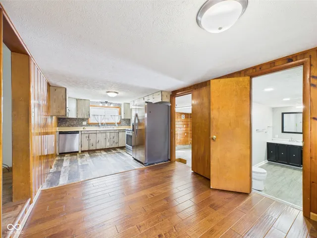 $310,000 | 238 South Jefferson Street, Pendleton, IN 46064