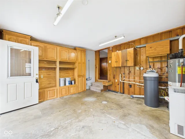 $310,000 | 238 South Jefferson Street, Pendleton, IN 46064