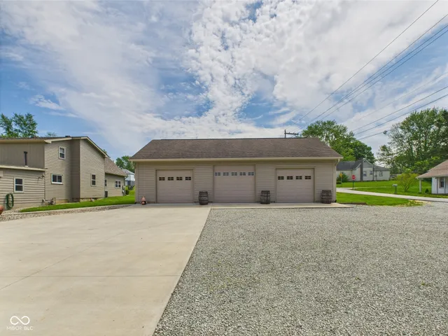 $310,000 | 238 South Jefferson Street, Pendleton, IN 46064