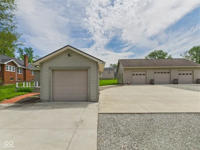 $310,000 | 238 South Jefferson Street, Pendleton, IN 46064