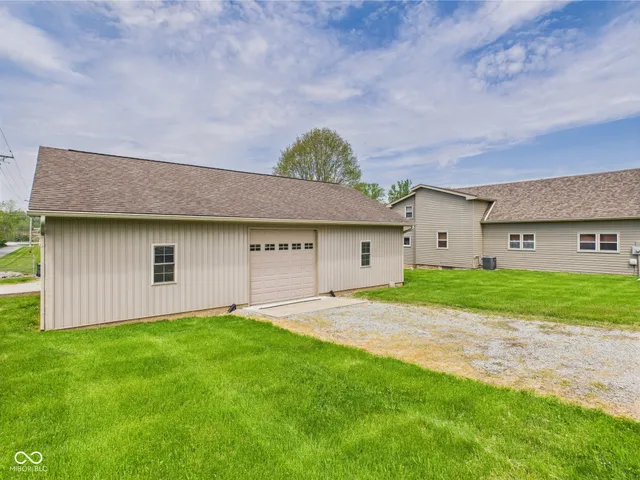 $310,000 | 238 South Jefferson Street, Pendleton, IN 46064
