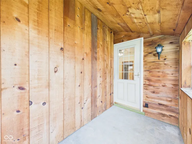 $310,000 | 238 South Jefferson Street, Pendleton, IN 46064