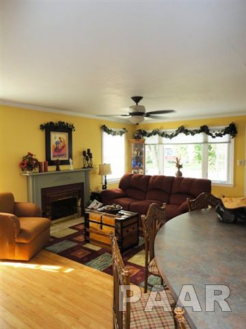 1110 West Ridge Road Peoria, IL 61614 - Photo 2 of 15 Gallery Image 2
