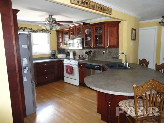 1110 West Ridge Road Peoria, IL 61614 - Photo 4 of 15 Gallery Image 4