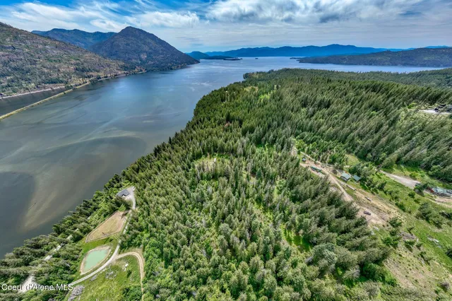 $399,900 | 161 Finch Trail, Sandpoint, ID 83864