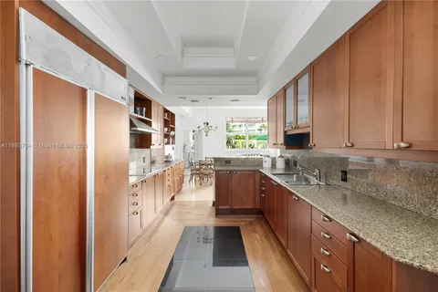 $1,980,000 | 20165 Northeast 39th Place, Unit 303 & 204, Aventura, FL 33180