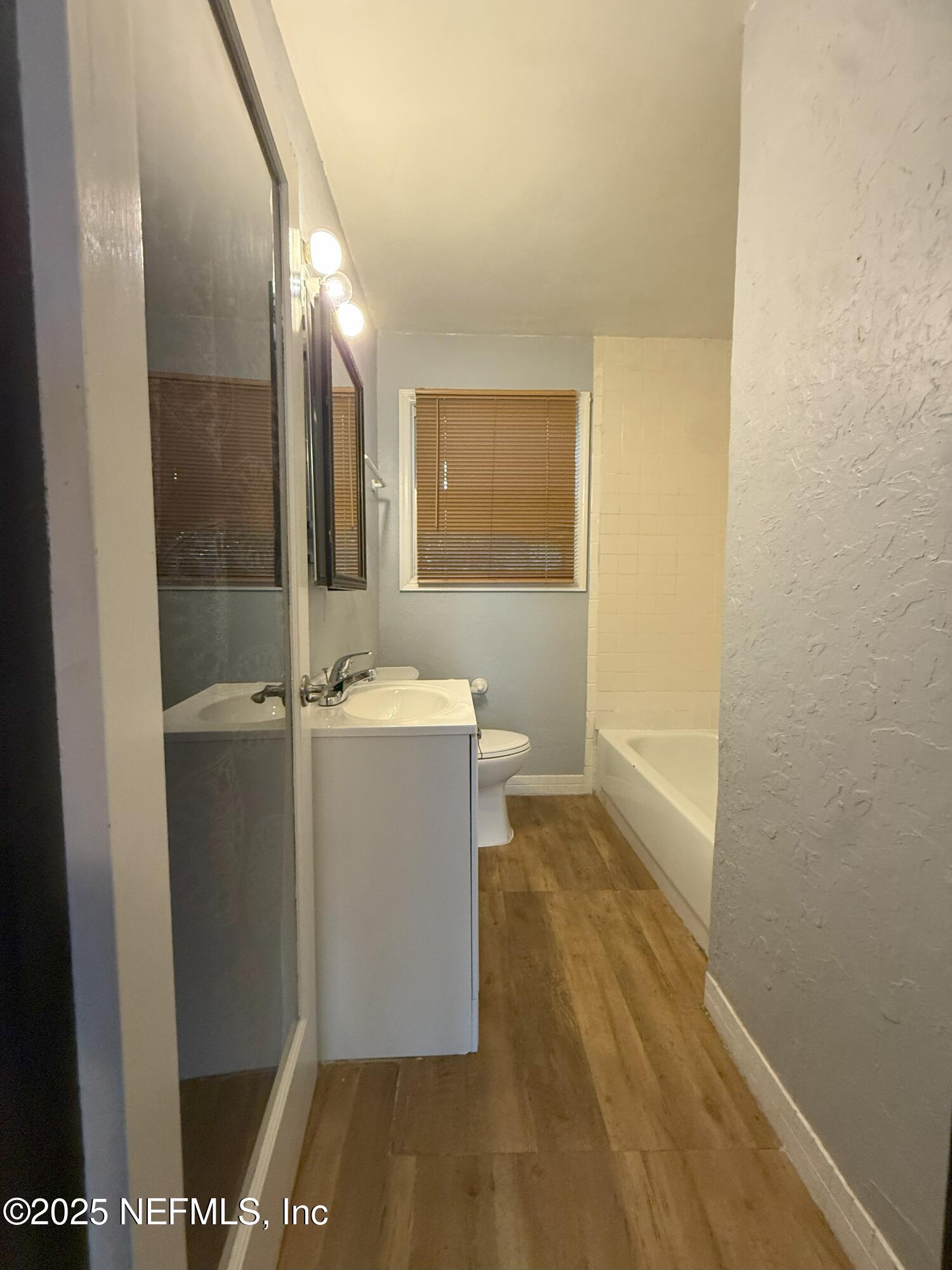 3546 Oleander Street Jacksonville, FL 32254 - Photo 14 of 32 a view of bathroom