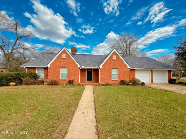 $285,000 | 100 Pearl Street, Crystal Springs, MS 39059