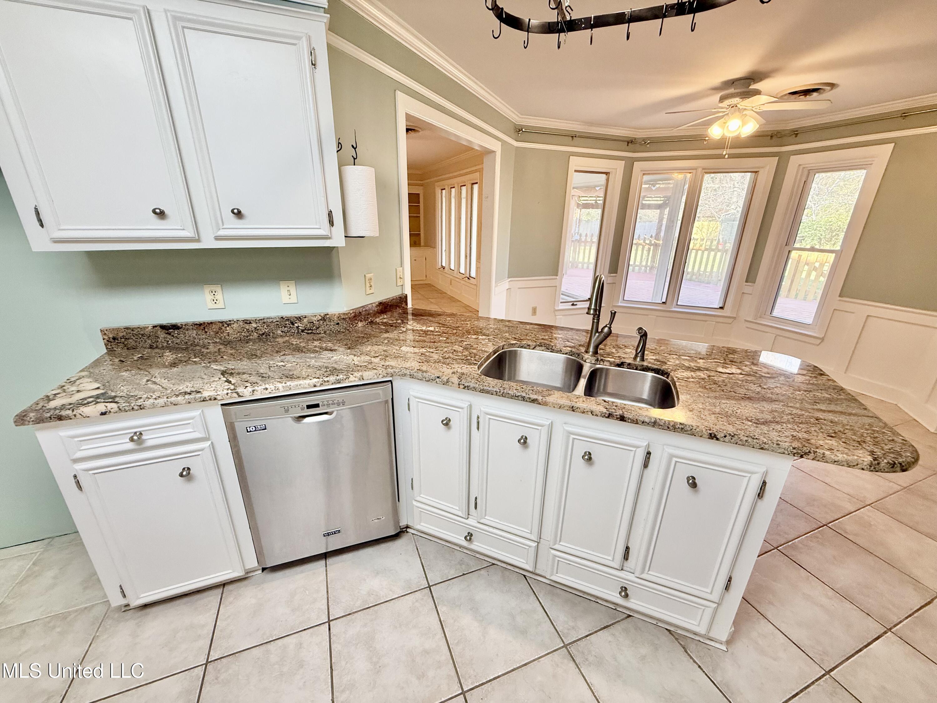 100 Pearl Street Crystal Springs, MS 39059 - Photo 12 of 56 IMG_8547