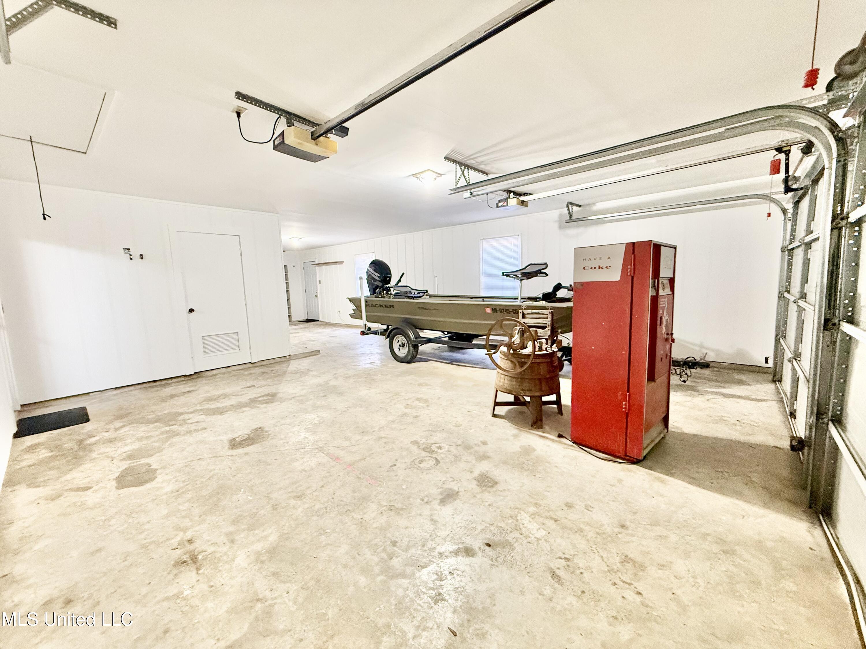 100 Pearl Street Crystal Springs, MS 39059 - Photo 54 of 56 Garage