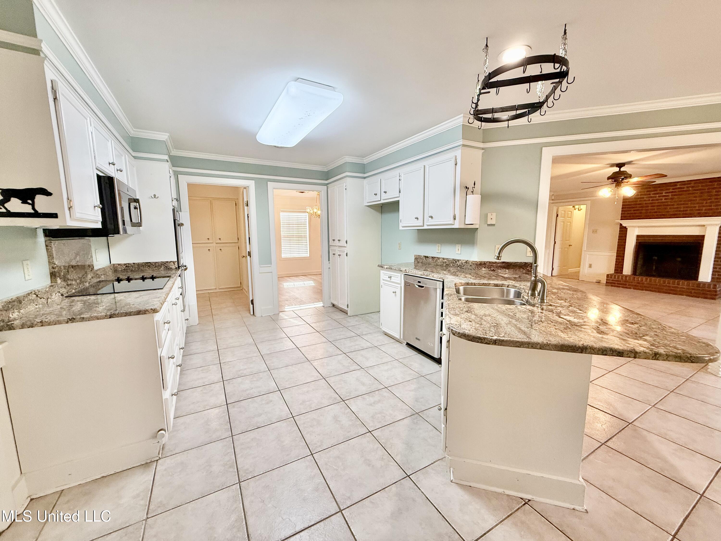 100 Pearl Street Crystal Springs, MS 39059 - Photo 10 of 56 IMG_8544