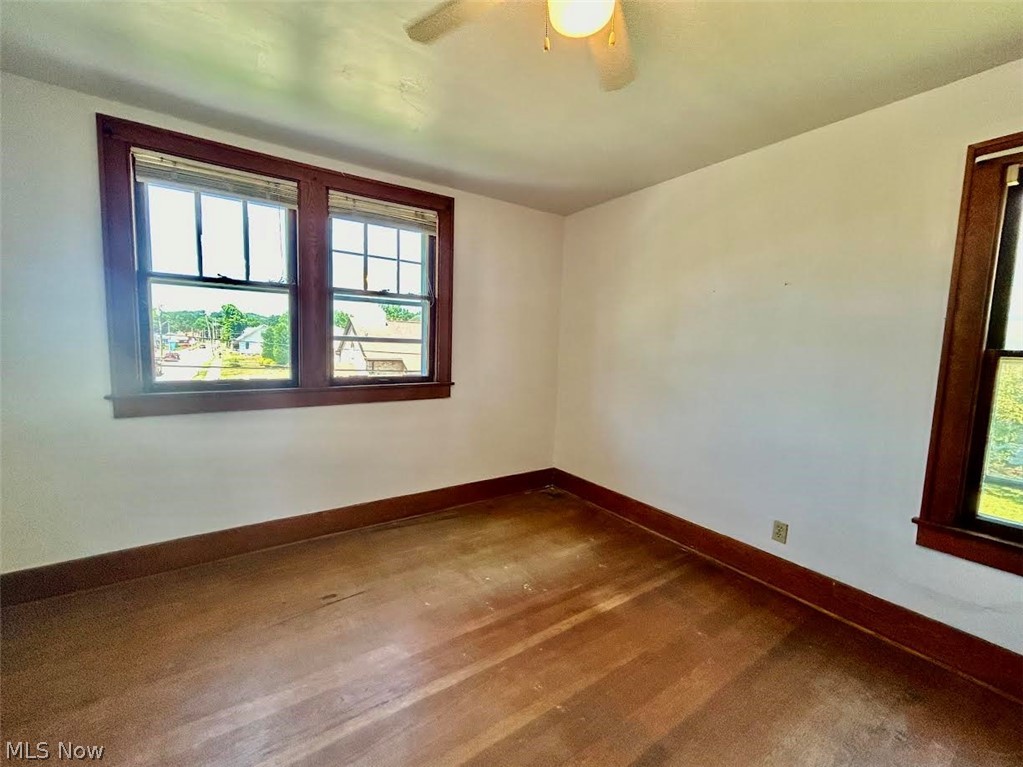 413 Ridge Street Belpre, OH 45714 - Photo 21 of 30 Bedroom 2