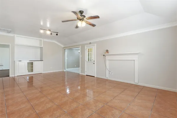 $1,900 | 12638 Coho Lane, Houston, TX 77045