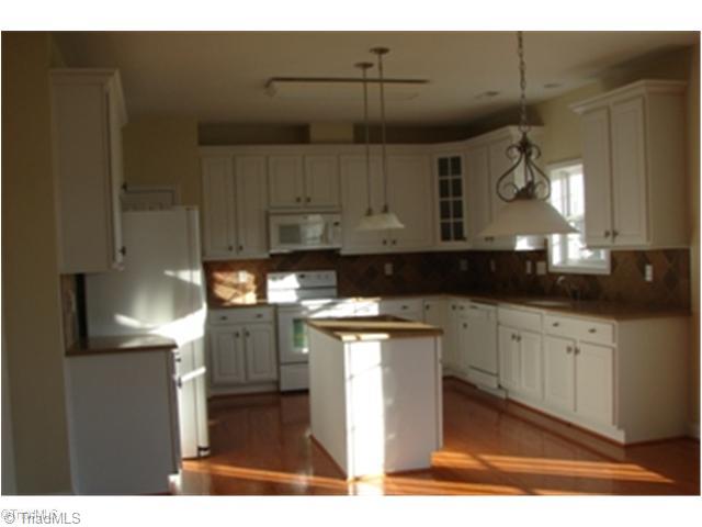 2324 Scouting Court High Point, NC 27265 - Photo 2 of 3 Kitchen.