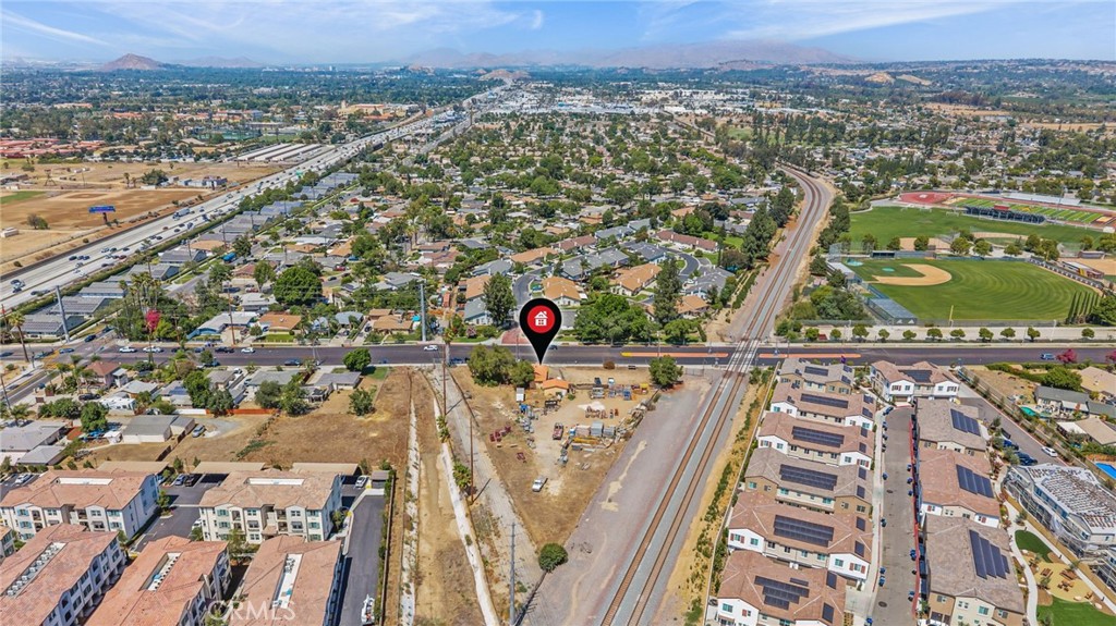 3284 Jackson Street Riverside, CA 92503 - Photo 10 of 33