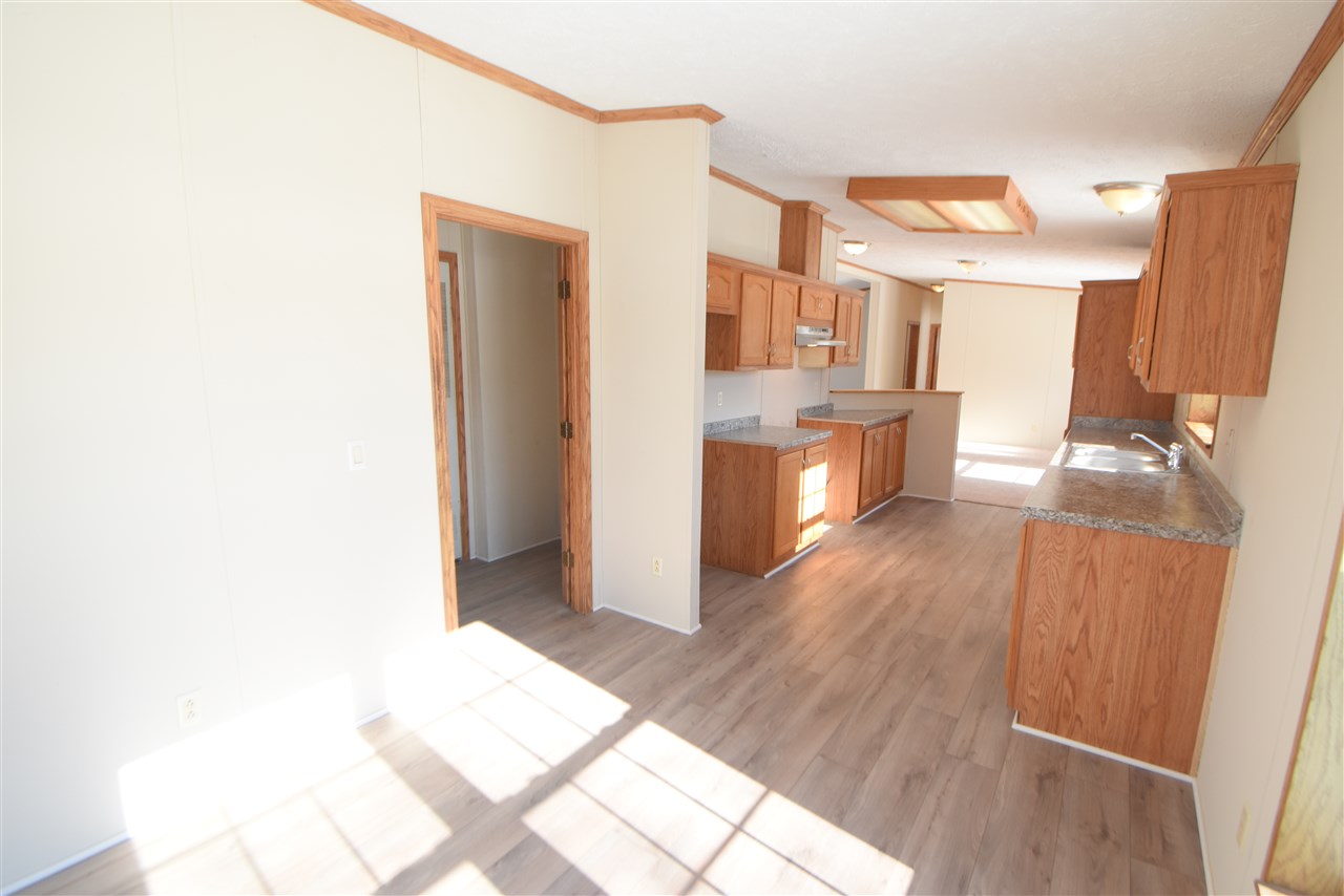 3752 West Bennington Road Owosso, MI 48867 - Photo 10 of 29 50033478-9.JPG