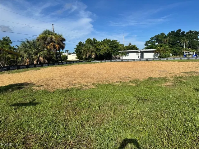 $109,900 | 4360 Orangewood Avenue, Fort Myers, FL 33901