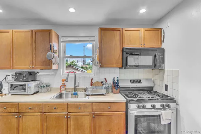 $799,000 | 122-44 Nellis Street | St. Albans