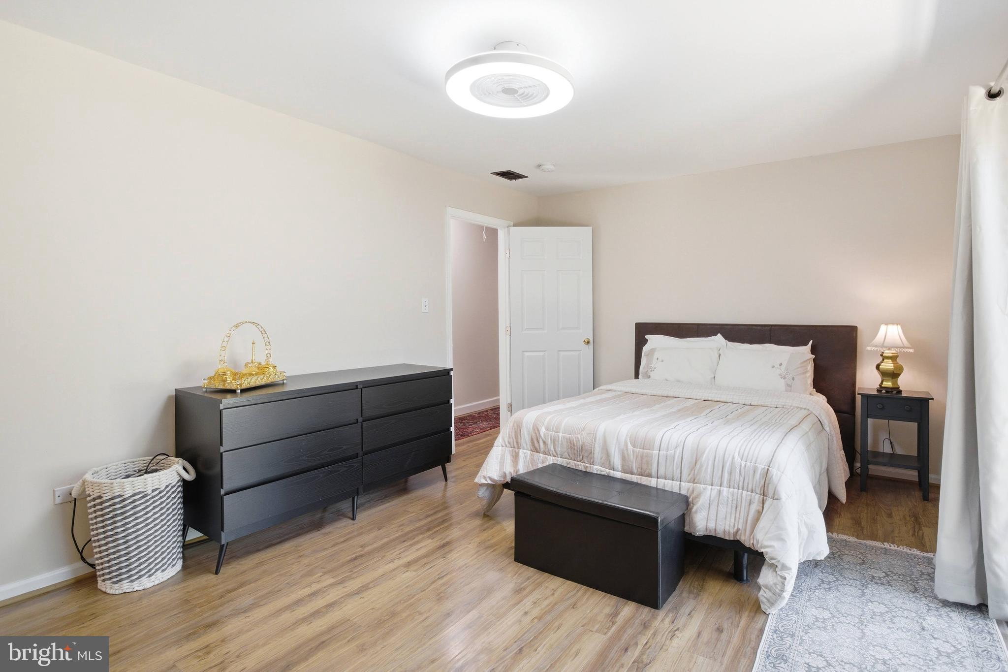 11701 Braddock Road Fairfax, VA 22030 - Photo 27 of 70