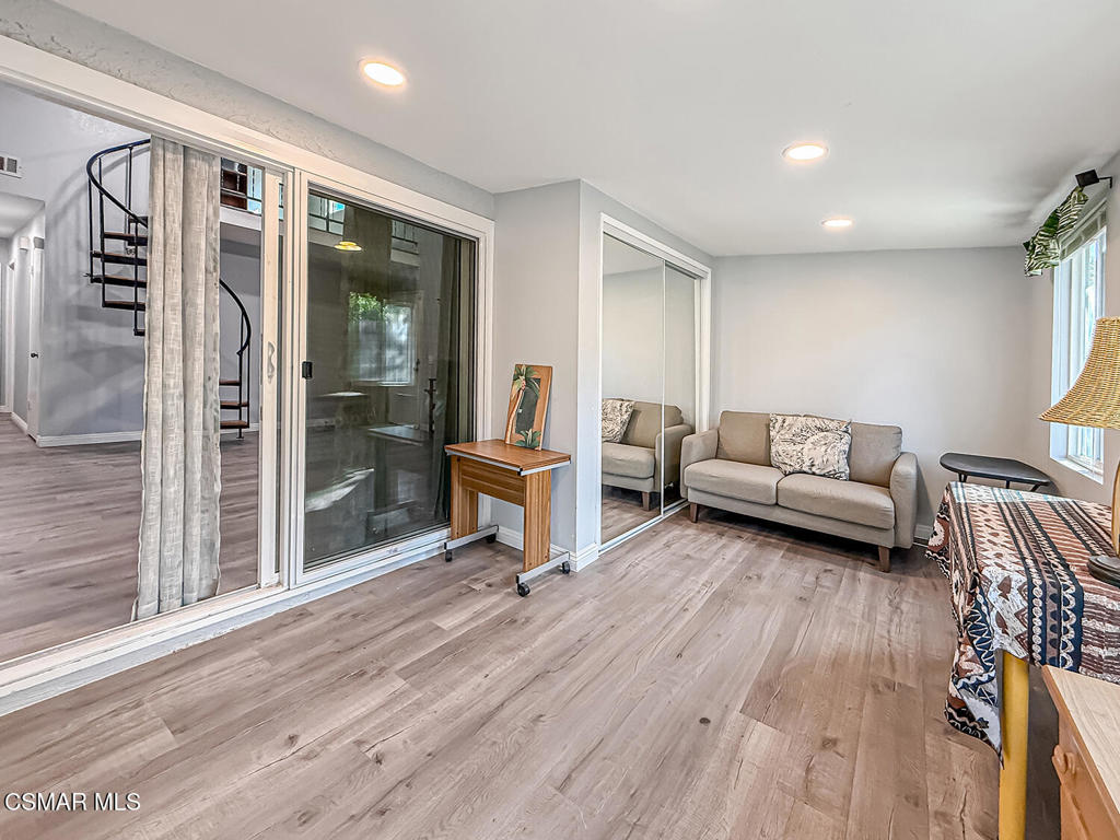 2098 Covington Avenue Simi Valley, CA 93065 - Photo 17 of 54